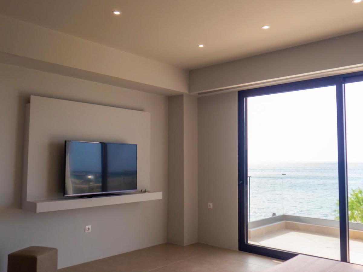 Central Urban Luxury Sea View Apt Since 2009 Ierápetra Dış mekan fotoğraf